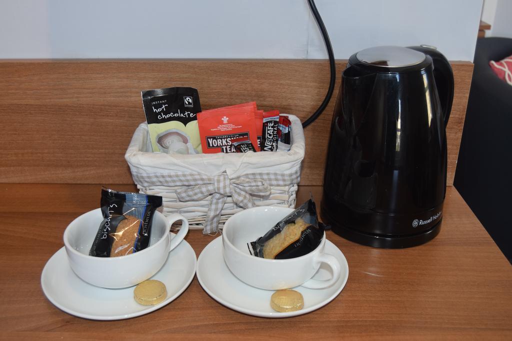 Bed and Breakfast The Blenheim Dawlish Esterno foto