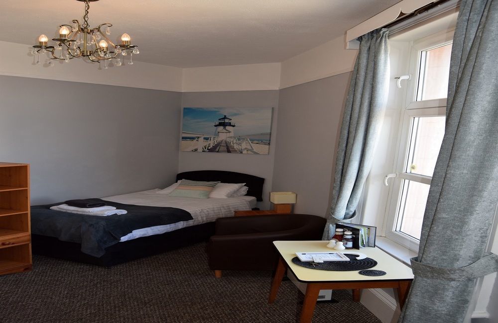 Bed and Breakfast The Blenheim Dawlish Esterno foto