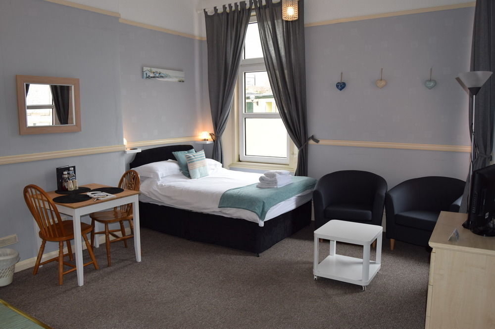 Bed and Breakfast The Blenheim Dawlish Esterno foto