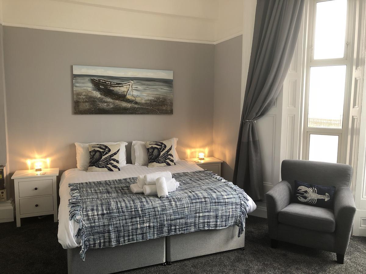 Bed and Breakfast The Blenheim Dawlish Esterno foto