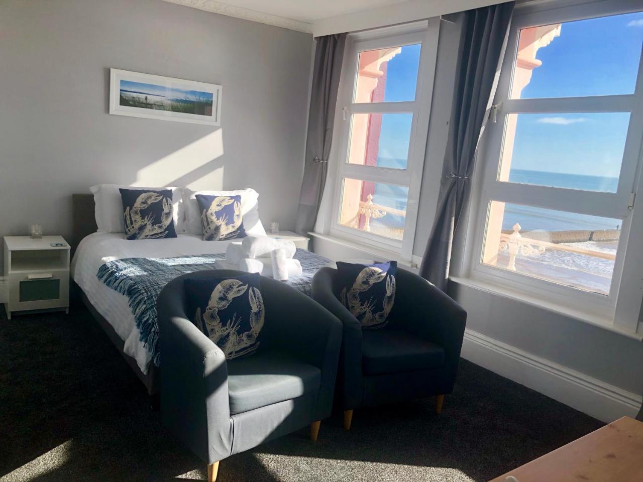 Bed and Breakfast The Blenheim Dawlish Esterno foto