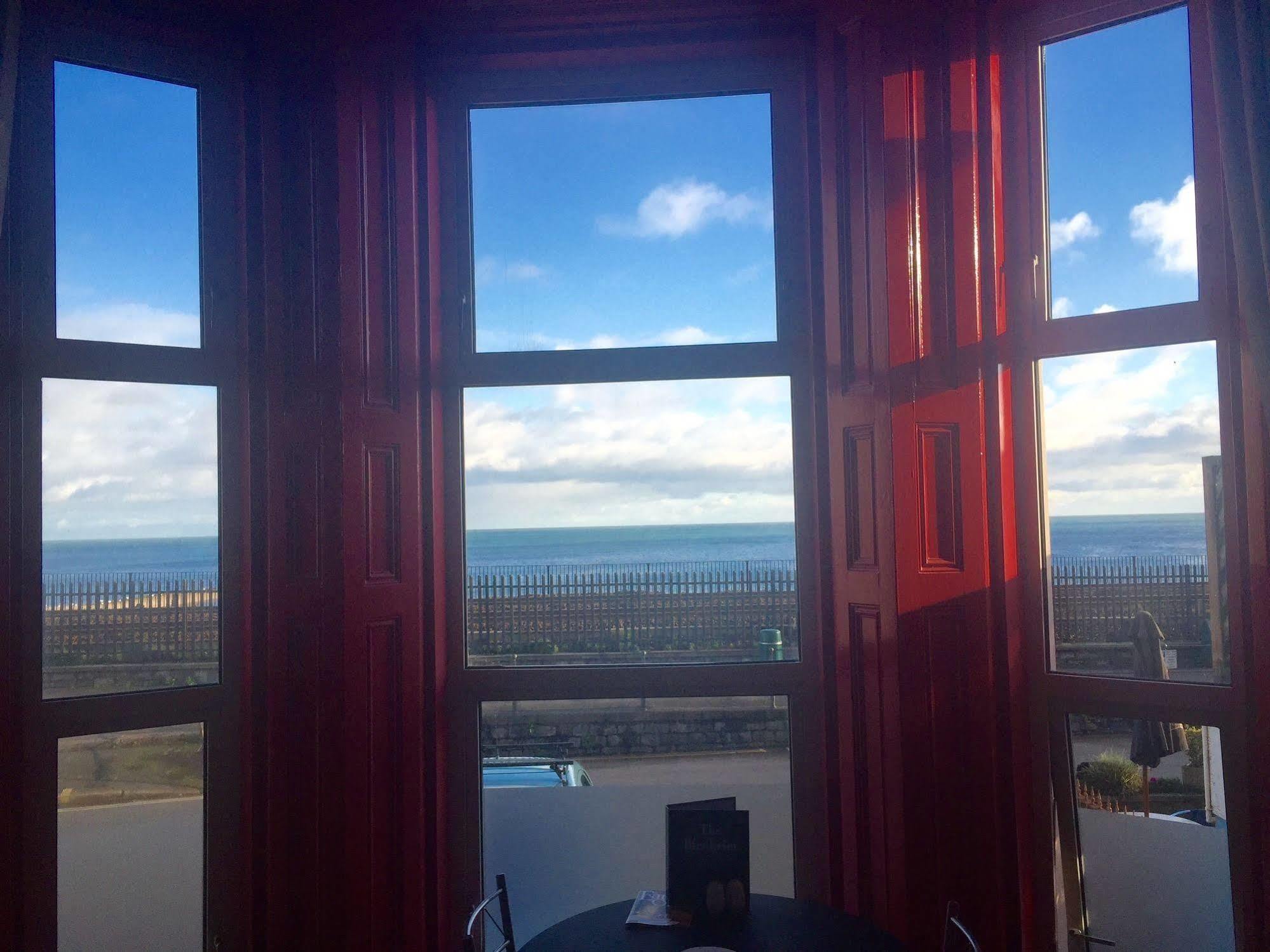 Bed and Breakfast The Blenheim Dawlish Esterno foto