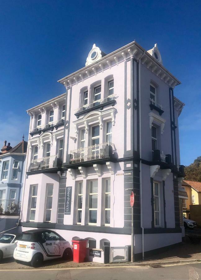 Bed and Breakfast The Blenheim Dawlish Esterno foto